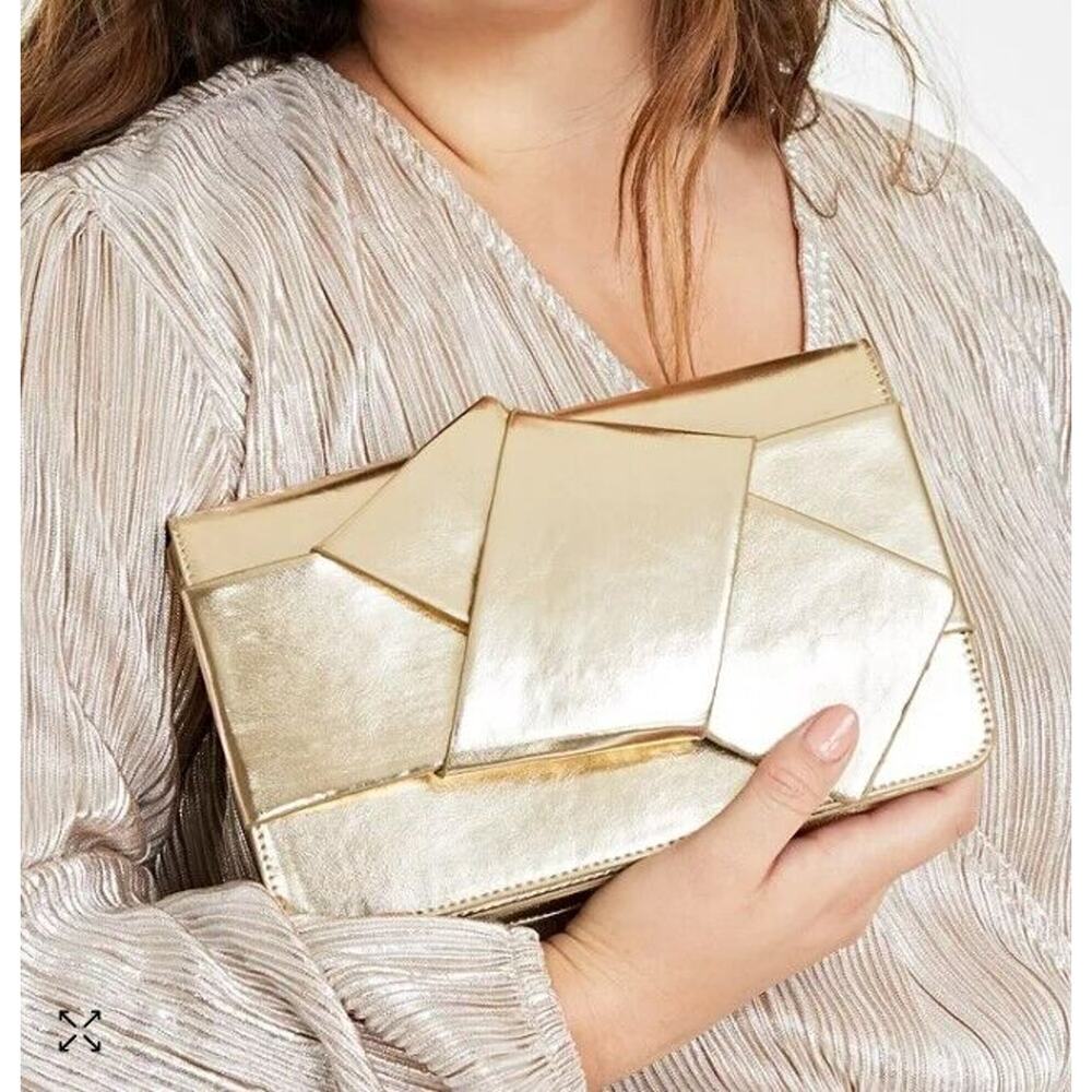 Macy's "On 34th" Rosemari Clutch‎ Present BOW Soft Gold Shoulder Bag Clutch